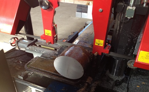 端州卧式带锯床加工时出现明显振荡如何排查？